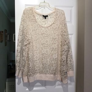 Lane Bryant 26/28 white lace long sleeved shirt